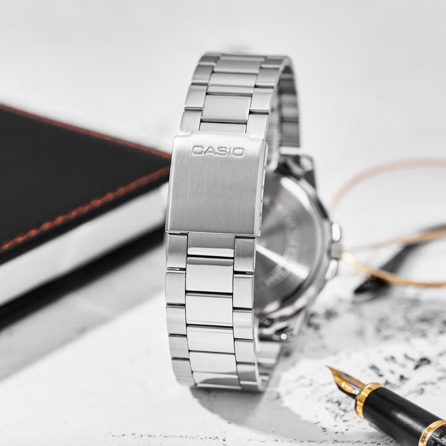 นาฬิกาข้อมือผู้ชายแบบอนาล็อก C - Casio Watches Smartwatch บทวิจารณ์และราคา